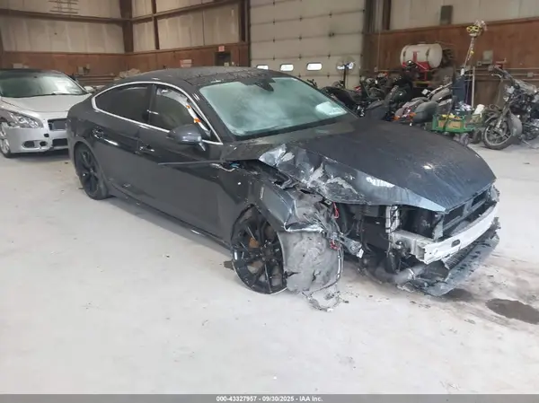 WAUABCF54NA016106 2022 AUDI A5 - Image 1