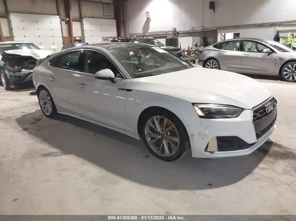 WAUABCF57NA034633 2022 AUDI A5 - Image 1