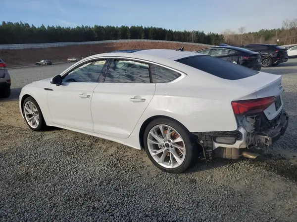 WAUABDF55NA015701 2022 AUDI A5 - Image 2