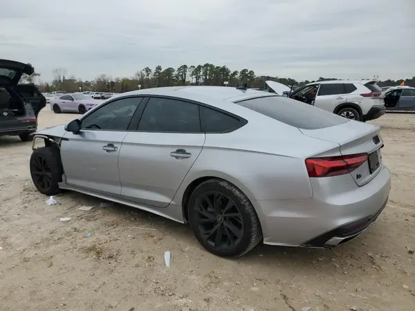 WAUABDF58NA015370 2022 AUDI A5 - Image 2