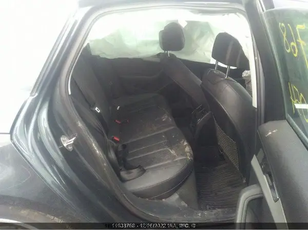 WAUANAF40HN005054 2017 AUDI A4 - Image 8