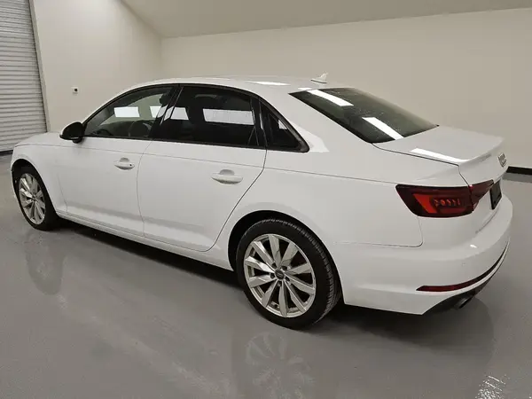 WAUANAF42HN001488 2017 AUDI A4 - Image 2