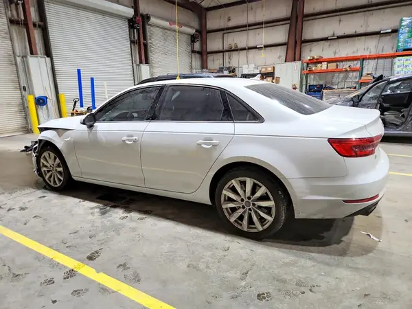 WAUANAF42HN068754 2017 AUDI A4 - Image 2