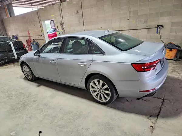 WAUANAF43HN002777 2017 AUDI A4 - Image 2