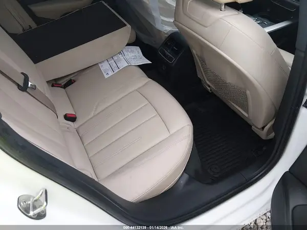 WAUANAF43HN043510 2017 AUDI A4 - Image 8