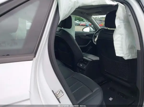 WAUANAF43HN060047 2017 AUDI A4 - Image 8