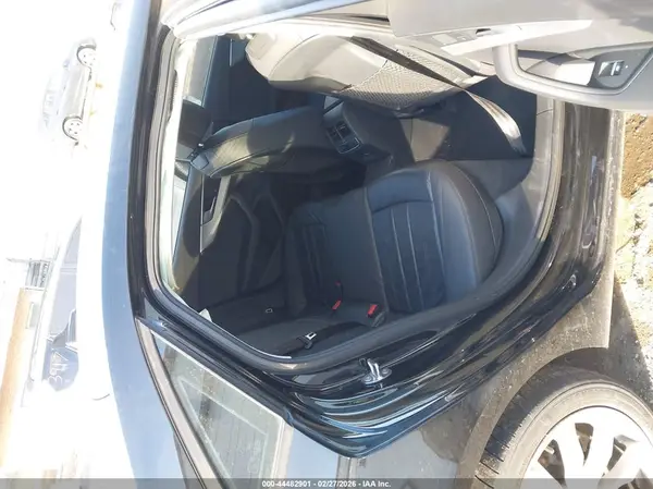 WAUANAF44HN004649 2017 AUDI A4 - Image 8
