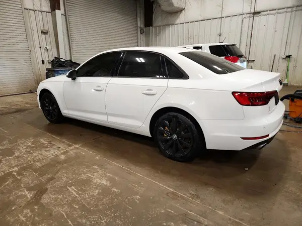WAUANAF47HN010011 2017 AUDI A4 - Image 2