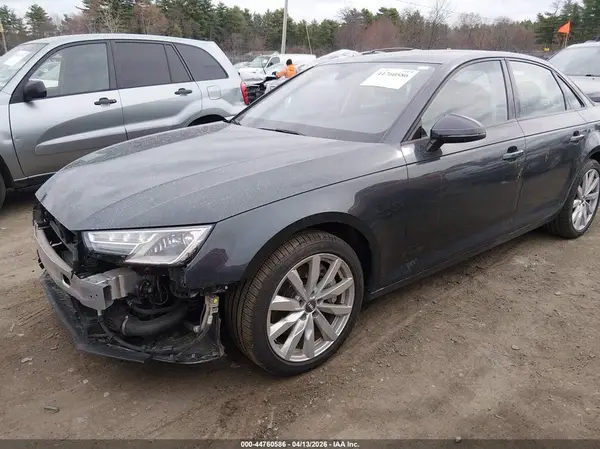 WAUANAF47HN015385 2017 AUDI A4 - Image 2