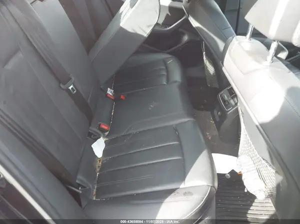 WAUANAF4XHN006910 2017 AUDI A4 - Image 8
