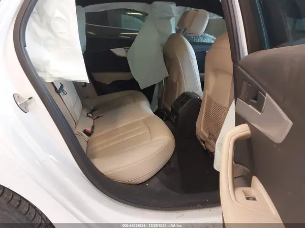 WAUANAF4XHN064709 2017 AUDI A4 - Image 8