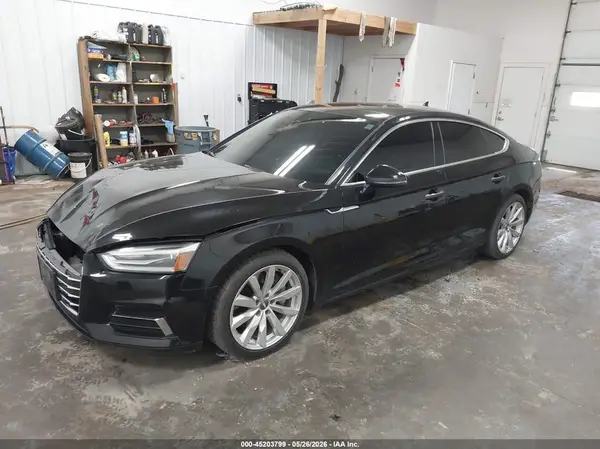 WAUANCF51JA038890 2018 AUDI A5 - Image 2