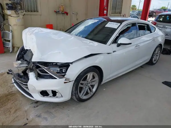 WAUANCF51KA057313 2019 AUDI A5 - Image 2