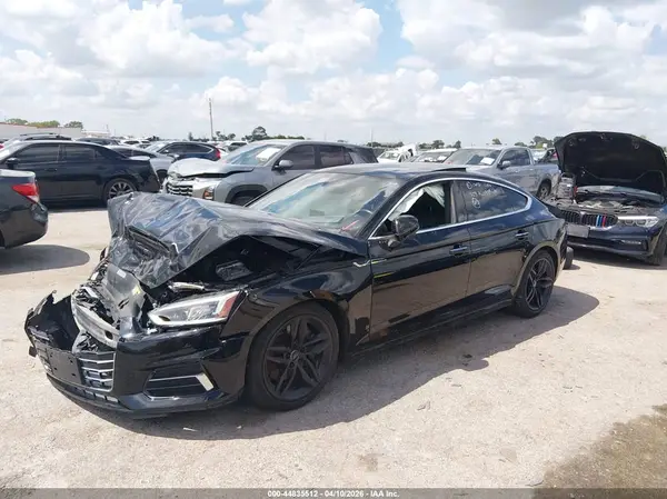 WAUANCF52KA055912 2019 AUDI A5 - Image 2