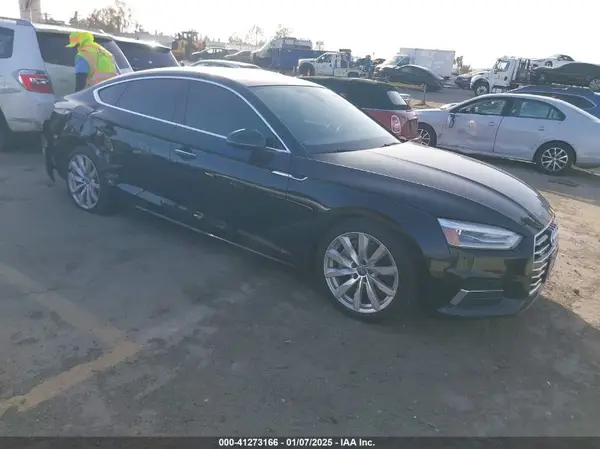 WAUANCF53JA039605 2018 AUDI A5 - Image 1