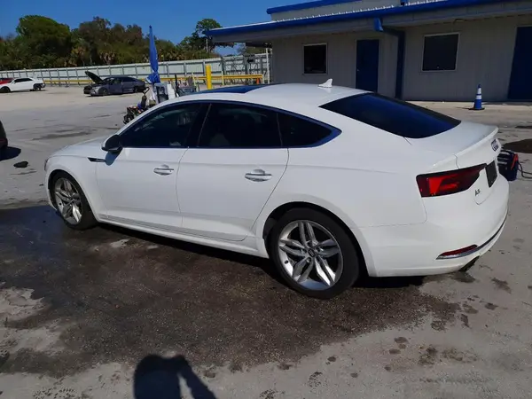 WAUANCF54KA065342 2019 AUDI A5 - Image 2