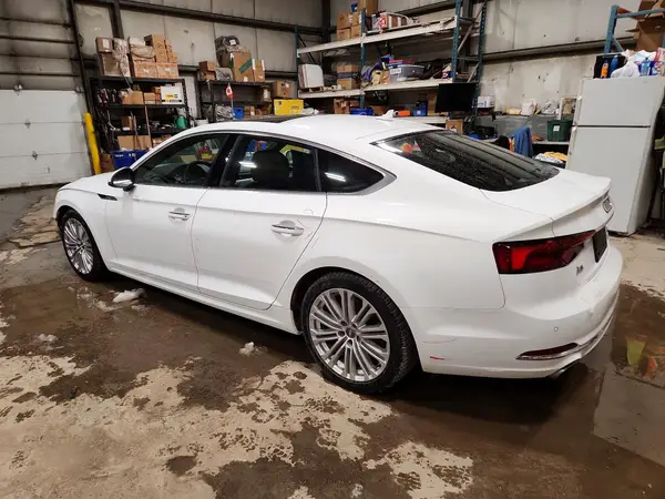 WAUANCF54KA069892 2019 AUDI A5 - Image 2