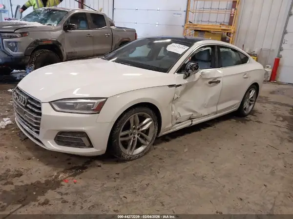 WAUANCF55KA059517 2019 AUDI A5 - Image 2
