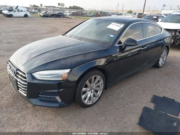 WAUANCF56JA008994 2018 AUDI A5 - Image 2