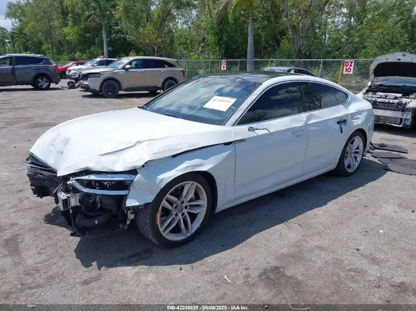 WAUANCF56KA080411 2019 AUDI A5 - Image 2