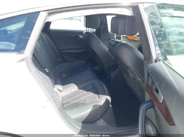 WAUANCF57KA055369 2019 AUDI A5 - Image 8