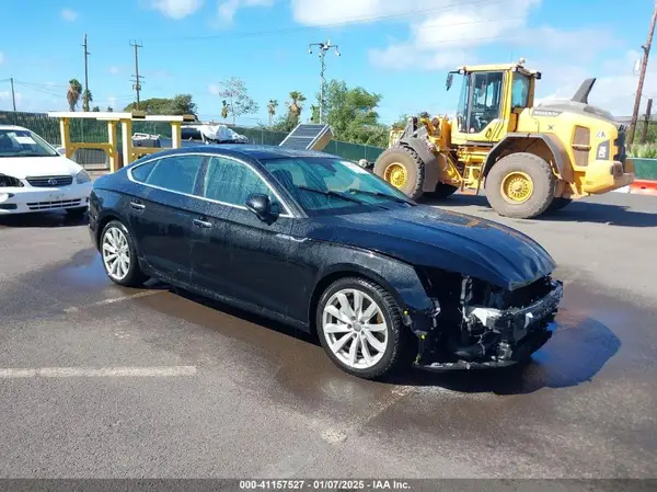 WAUANCF59JA052553 2018 AUDI A5 - Image 1