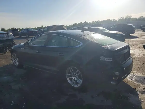 WAUANCF59KA051937 2019 AUDI A5 - Image 2
