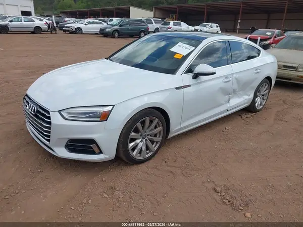 WAUANCF5XJA004737 2018 AUDI A5 - Image 2