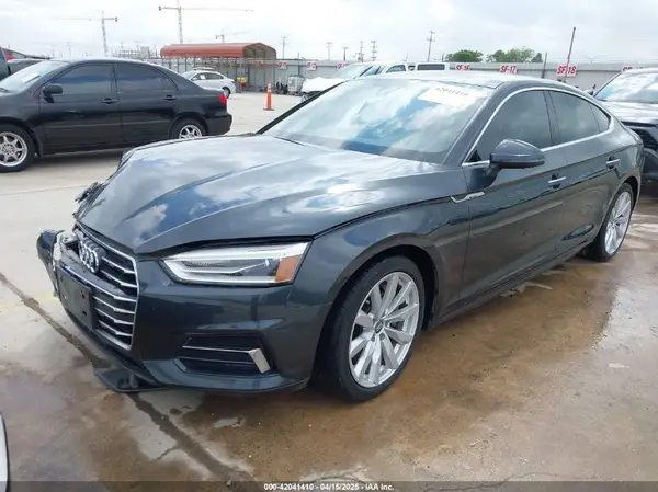 WAUANCF5XJA022221 2018 AUDI A5 - Image 2
