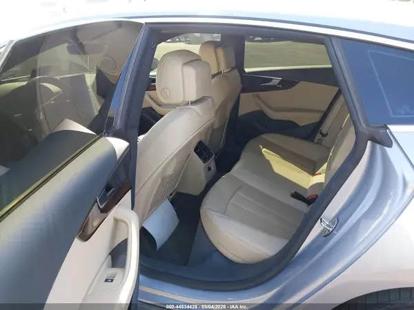 WAUANCF5XKA054541 2019 AUDI A5 - Image 8