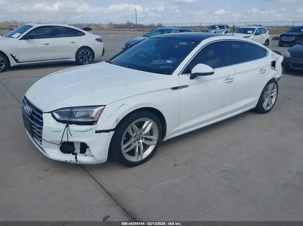 WAUANCF5XKA064163 2019 AUDI A5 - Image 2