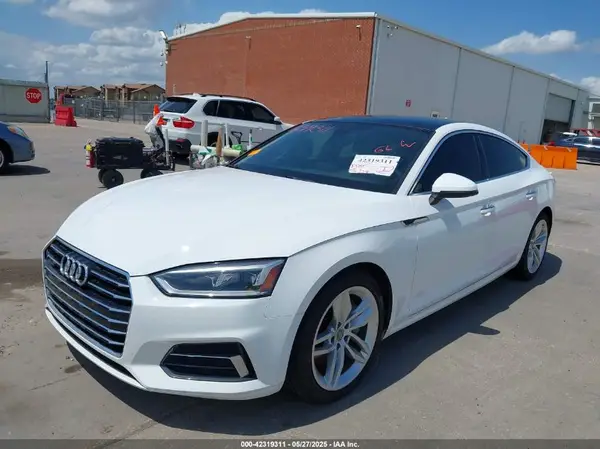 WAUANCF5XKA068987 2019 AUDI A5 - Image 2
