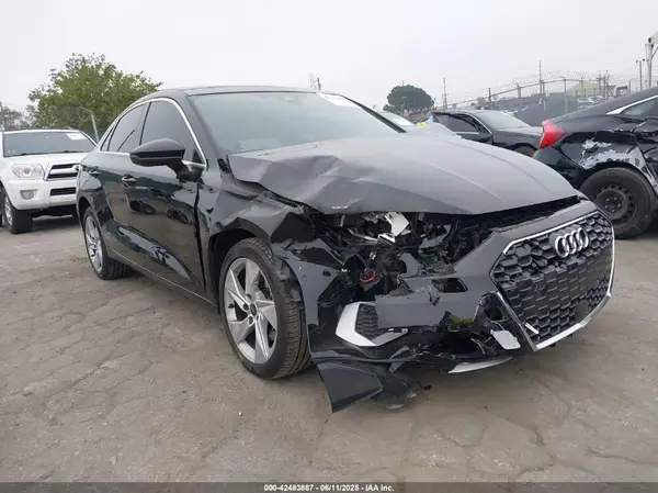 WAUAUDGY3RA041173 2024 AUDI A3 - Image 1