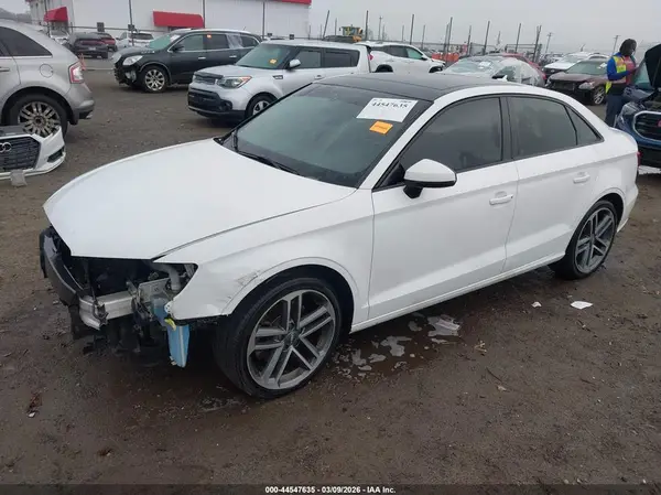 WAUAUGFF0H1031796 2017 AUDI A3 - Image 2