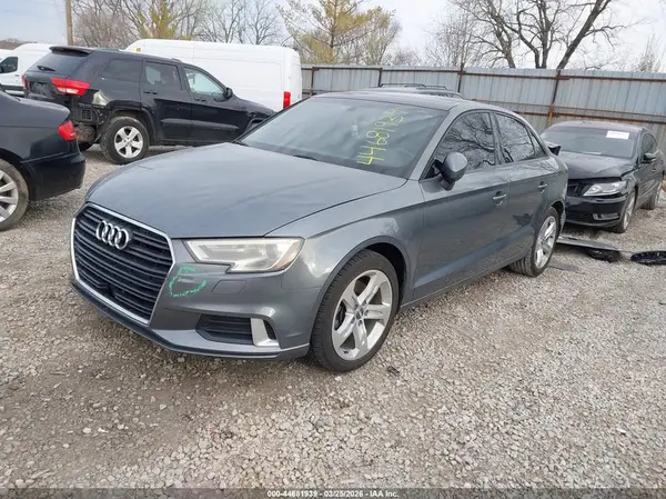 WAUAUGFF0H1060859 2017 AUDI A3 - Image 2