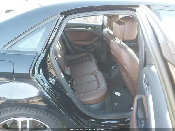 WAUAUGFF0H1079217 2017 AUDI A3 - Image 8