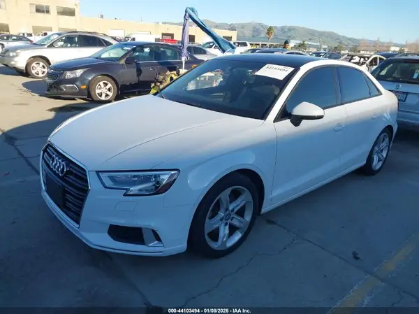 WAUAUGFF0J1036261 2018 AUDI A3 - Image 2