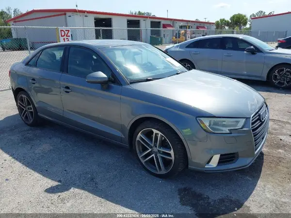 WAUAUGFF1H1047117 2017 AUDI A3 - Image 1