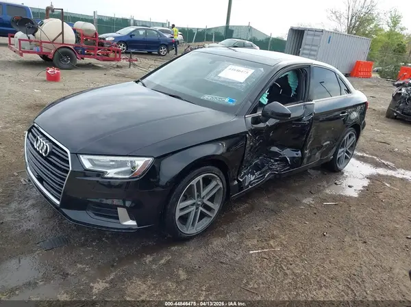 WAUAUGFF1J1081564 2018 AUDI A3 - Image 2