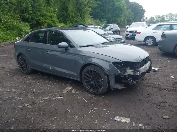 WAUAUGFF2H1025689 2017 AUDI A3 - Image 1