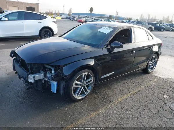 WAUAUGFF2H1055372 2017 AUDI A3 - Image 2
