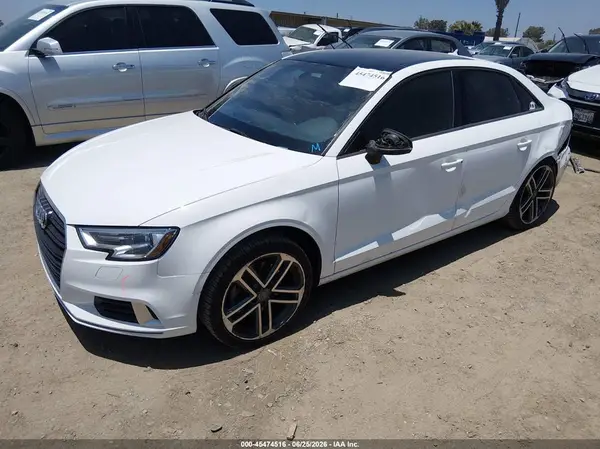 WAUAUGFF2H1055422 2017 AUDI A3 - Image 2