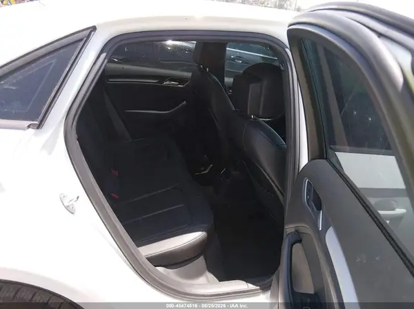 WAUAUGFF2H1055422 2017 AUDI A3 - Image 8
