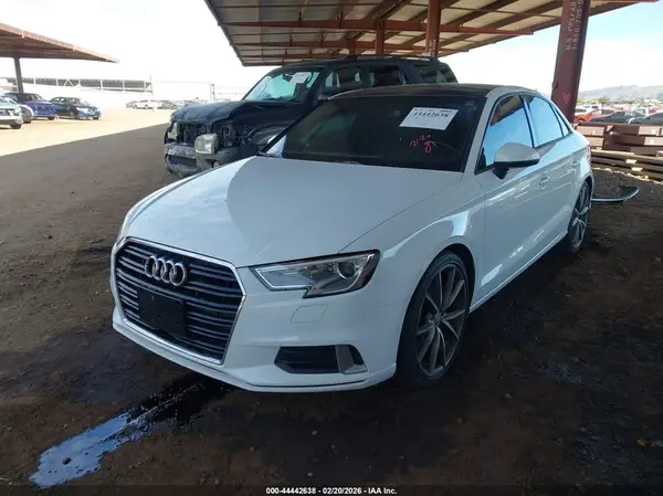 WAUAUGFF2J1011474 2018 AUDI A3 - Image 2