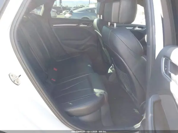WAUAUGFF2J1028260 2018 AUDI A3 - Image 8
