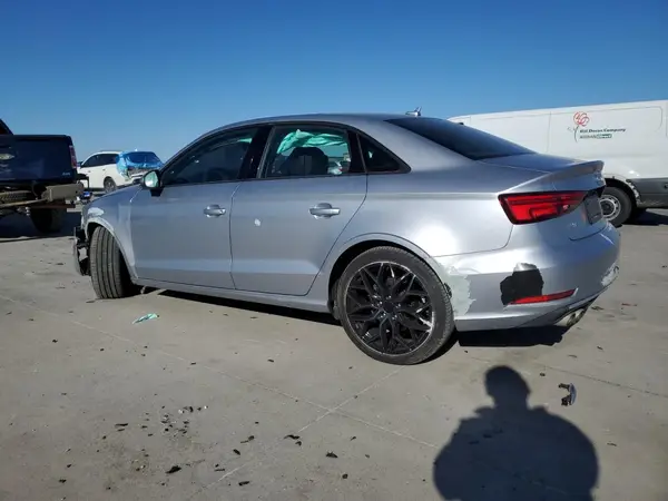 WAUAUGFF2J1047486 2018 AUDI A3 - Image 2