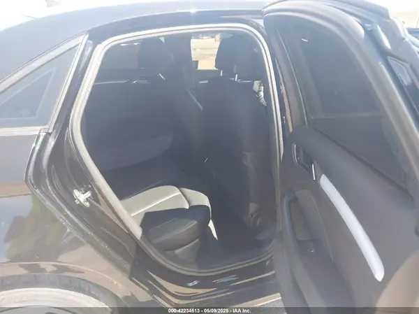 WAUAUGFF2J1090578 2018 AUDI A3 - Image 8