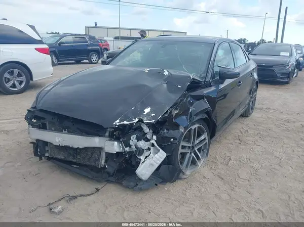 WAUAUGFF2KA085124 2019 AUDI A3 - Image 2