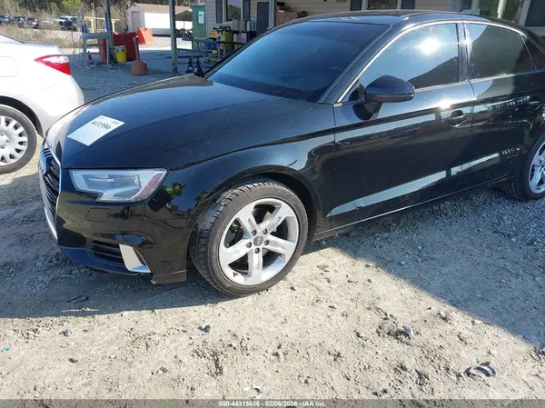 WAUAUGFF3H1041397 2017 AUDI A3 - Image 2