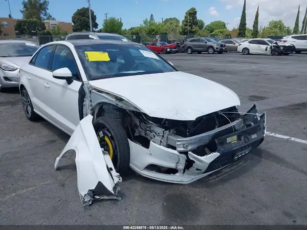 WAUAUGFF3KA100939 2019 AUDI A3 - Image 1